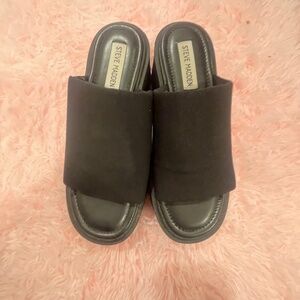 Lightly used Steven madden 90s wedges